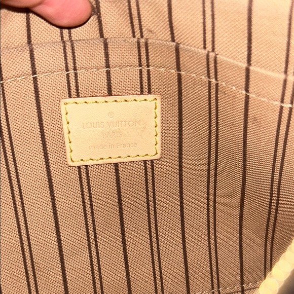 Louis Vuitton Brown Monogram Clutch - Picture 7 of 7